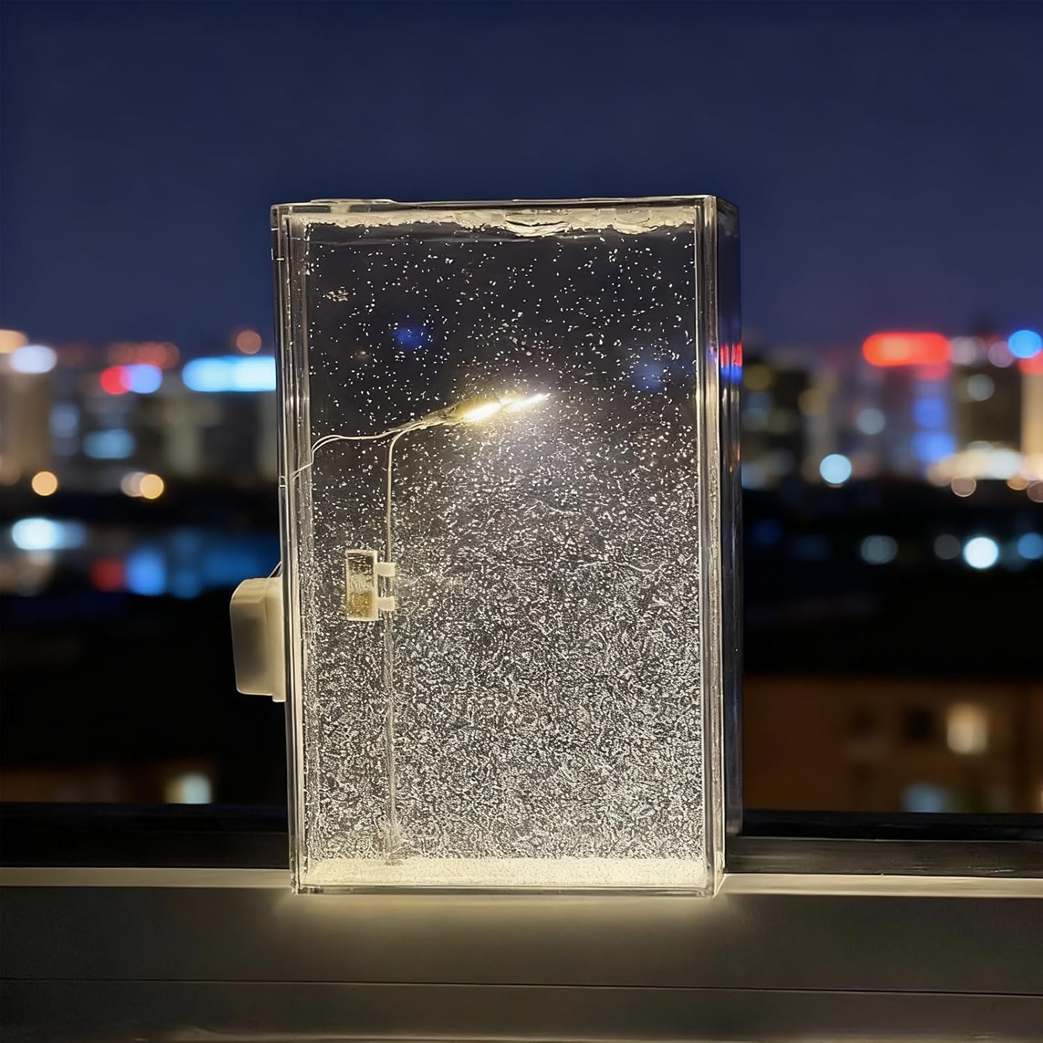 The Snow Lamp